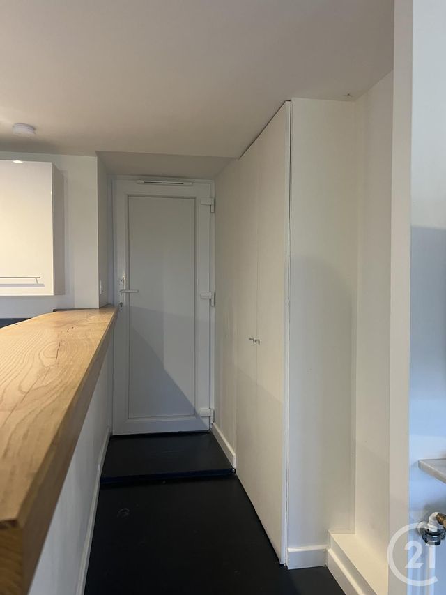 Appartement &agrave; louer - 2 pi&egrave;ces - 30,20 m2 - Lonlay L Abbaye - 61 - BASSE-NORMANDIE