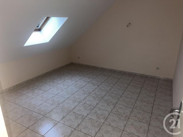 Appartement F3 &agrave; louer - 3 pi&egrave;ces - 57,29 m2 - Domfront En Poiraie - 61 - BASSE-NORMANDIE