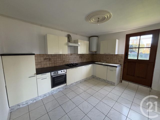 Afficher la photo en grand Maison à vendre - 3 pièces - 73,41 m2 - Domfront En Poiraie - 61 - BASSE-NORMANDIE