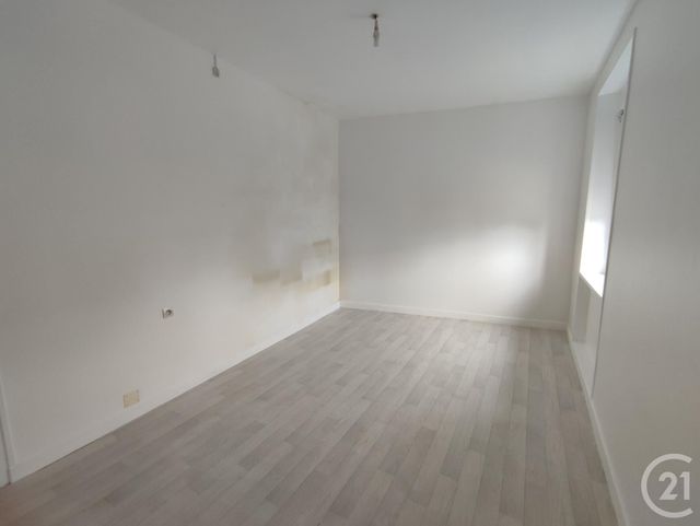 Afficher la photo en grand Maison à vendre - 6 pièces - 129 m2 - Mantilly - 61 - BASSE-NORMANDIE