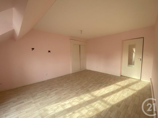 Appartement à louer - 5 pièces - 122 m2 - Lassay Les Chateaux - 53 - PAYS-DE-LOIRE