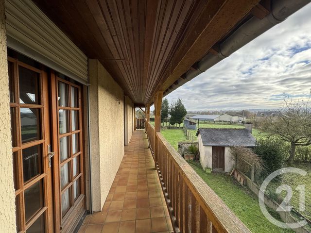 Maison à vendre - 6 pièces - 135,81 m2 - Neuilly Le Vendin - 53 - PAYS-DE-LOIRE